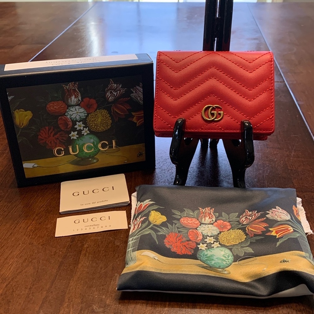 ♥️🔥NWOT Gucci Red Leather GG Marmont Compact Wallet🔥♥️